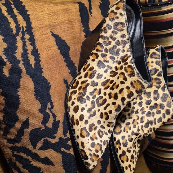 Dolce Vita Real Fur, Cheetah Print Mule,  Slip-On Booties With Western Heel - Picture 3 of 6